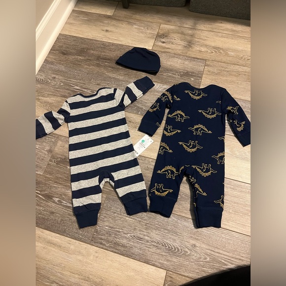 Carters boys 3 piece outfit NWT - Picture 4 of 4
